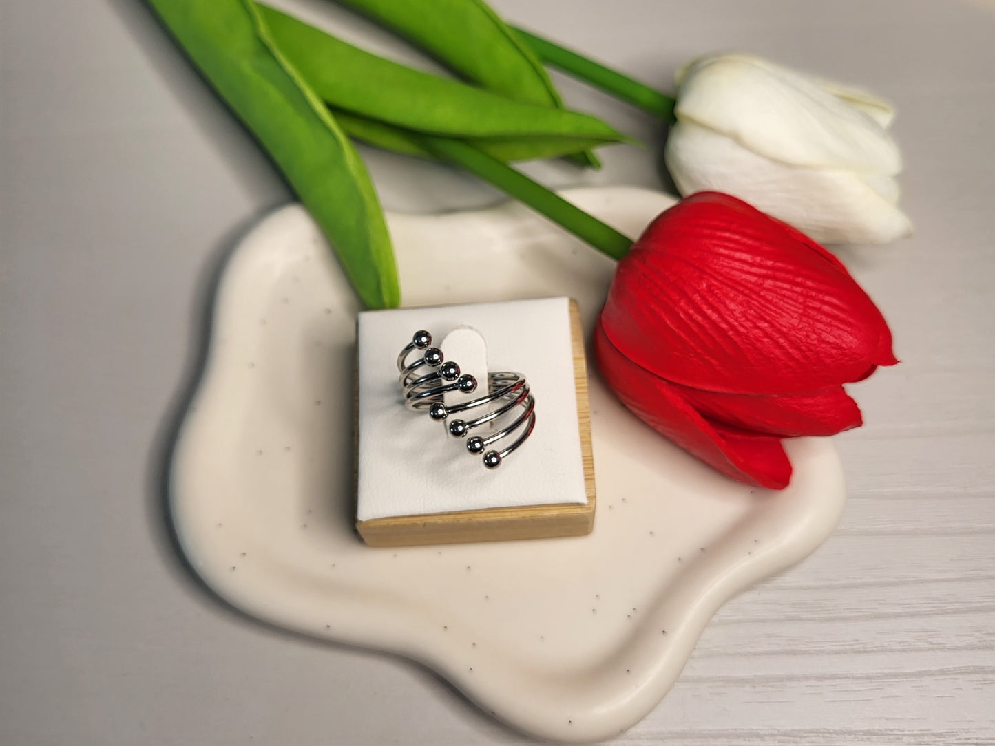 Anello Versus